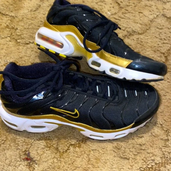 Nike Shoes Nike Air Max Plusblack Metallic Gold Gs Poshmark